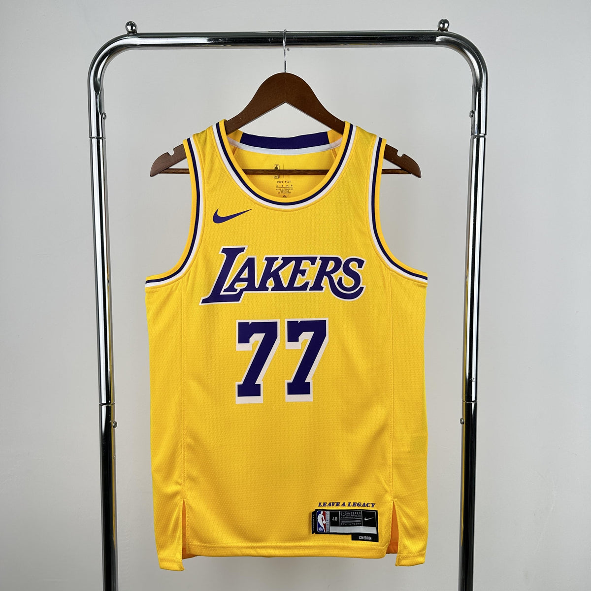 Jersey NBA Los Angeles Lakers Icon Edition Luka Dončić
